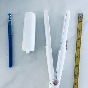 T3 SinglePass Compact Travel Styling Flat Iron with Cap (White & Rose Gold)
